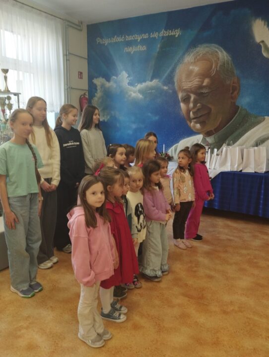 Miniaturka artykułu ROZDANIE NAGRÓD – ROZŚPIEWANA I POETYCKA JESIEŃ – WIELKIE SUKCESY NASZYCH UCZNIÓW!